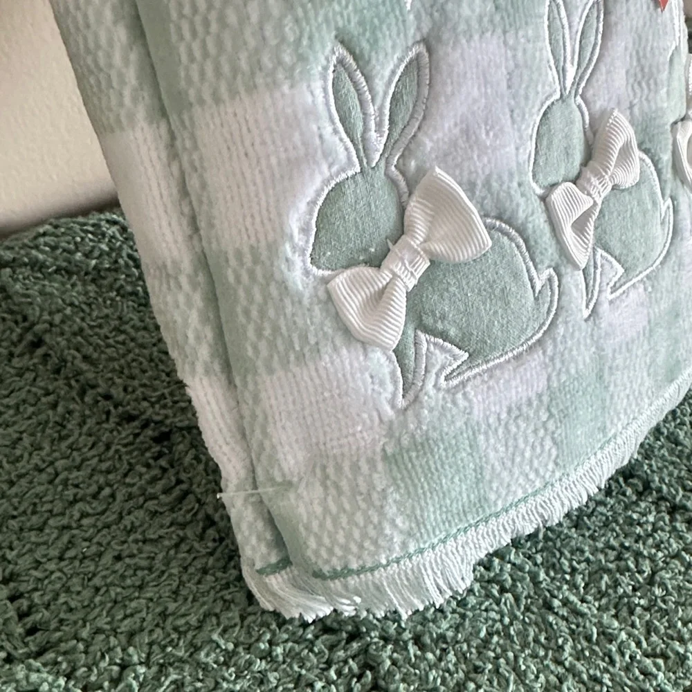 Caro Home Easter Bunny 🐰 Hand Towels Mint Green & White Check Set of 2 NEW!